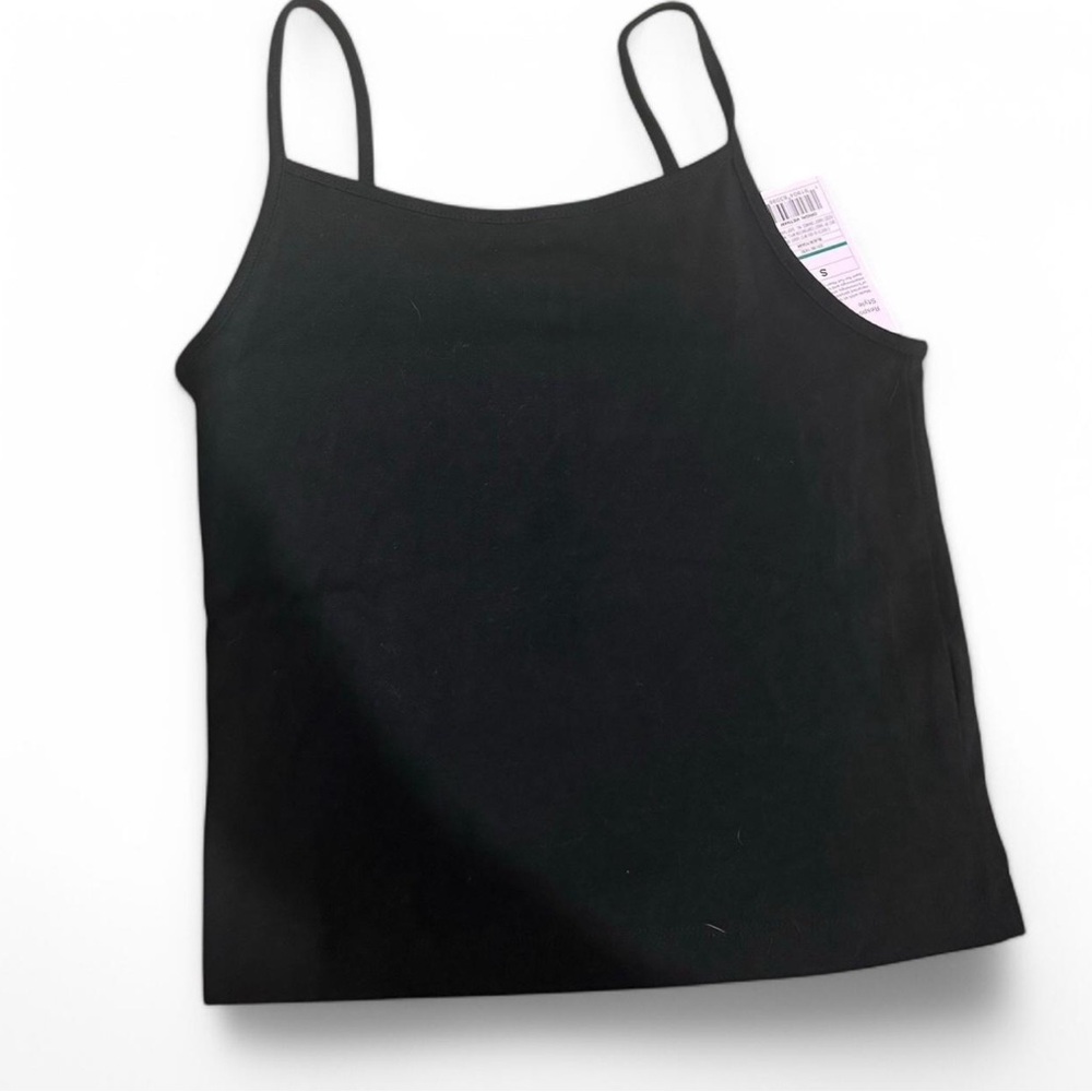 Wild & Fable cropped cami top NWT